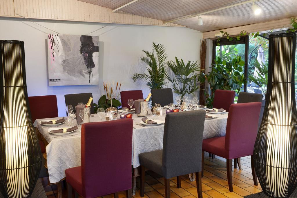Logis Hotel Le Prieure Saint-Marcel  Buitenkant foto