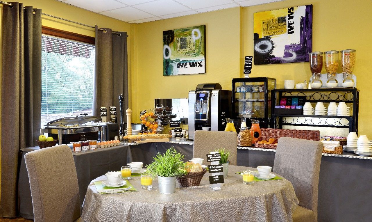 Logis Hotel Le Prieure Saint-Marcel  Buitenkant foto