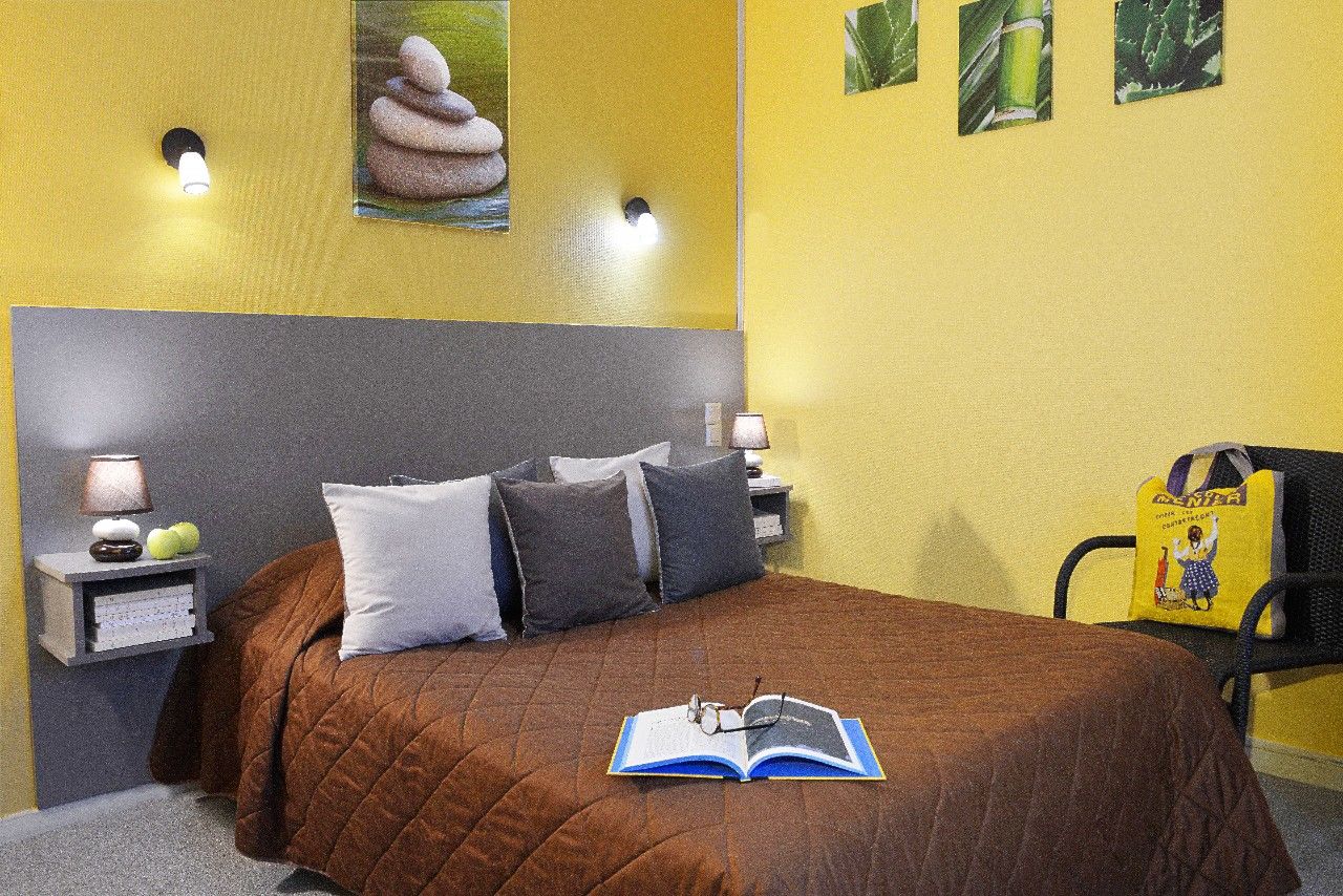 Logis Hotel Le Prieure Saint-Marcel  Buitenkant foto