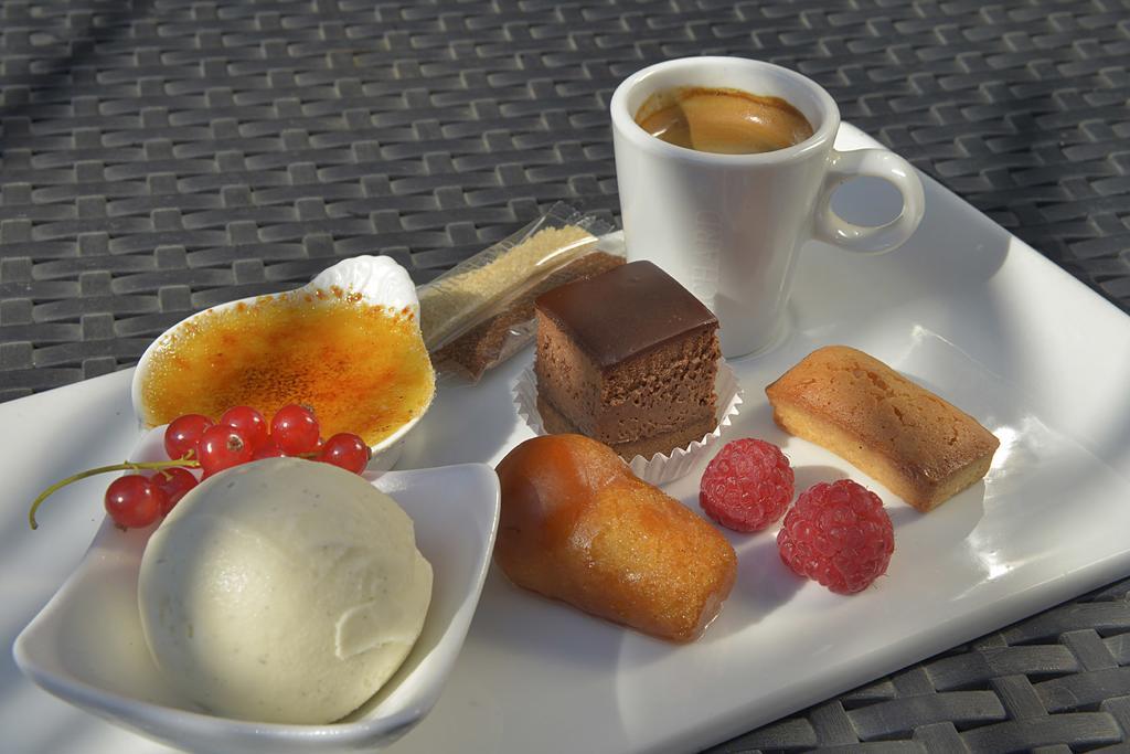 Logis Hotel Le Prieure Saint-Marcel  Buitenkant foto